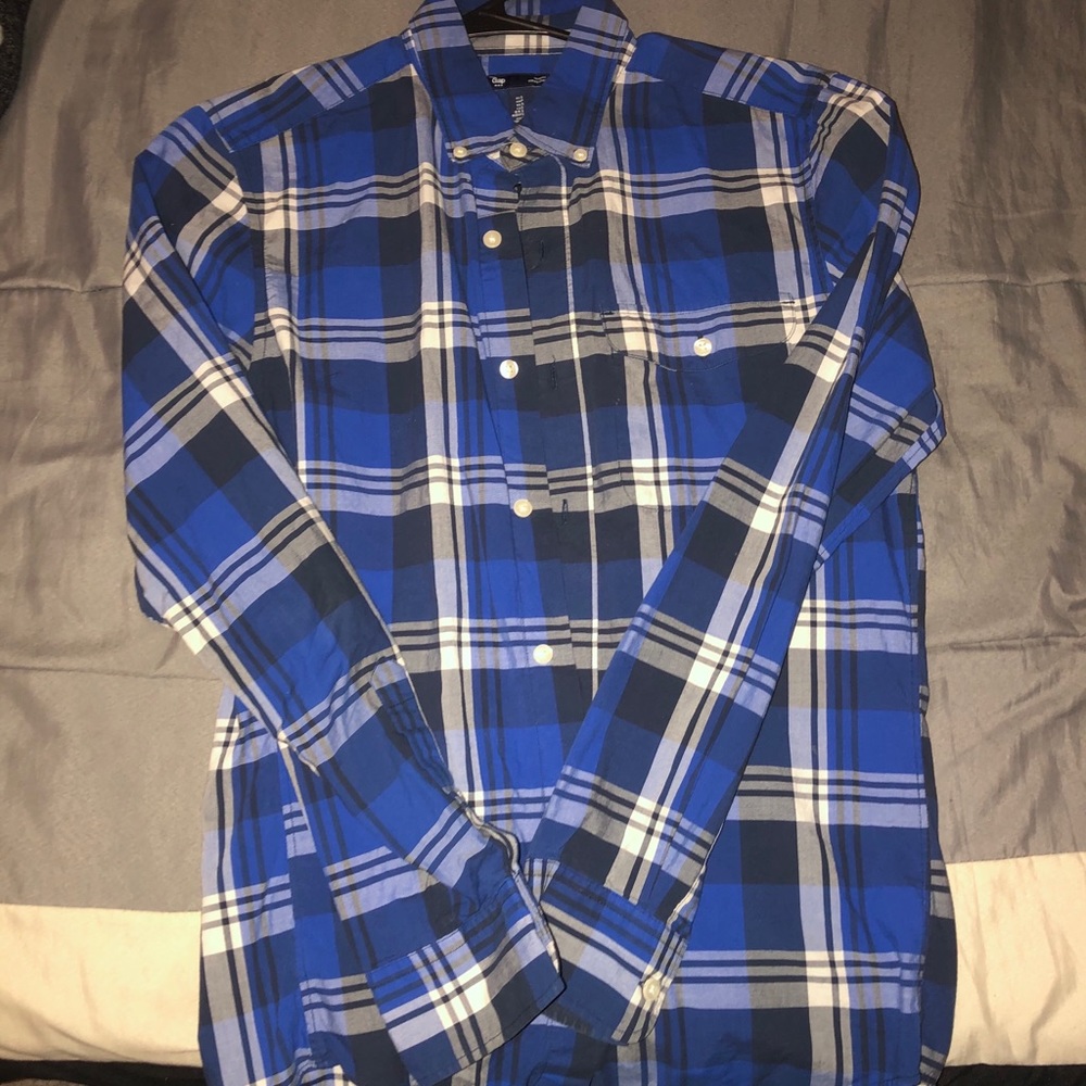 GAP button up